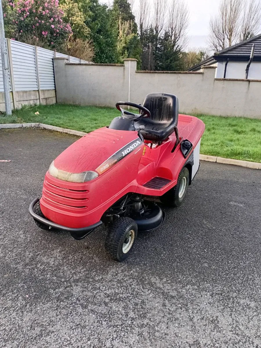 Ride on lawnmower - Image 4