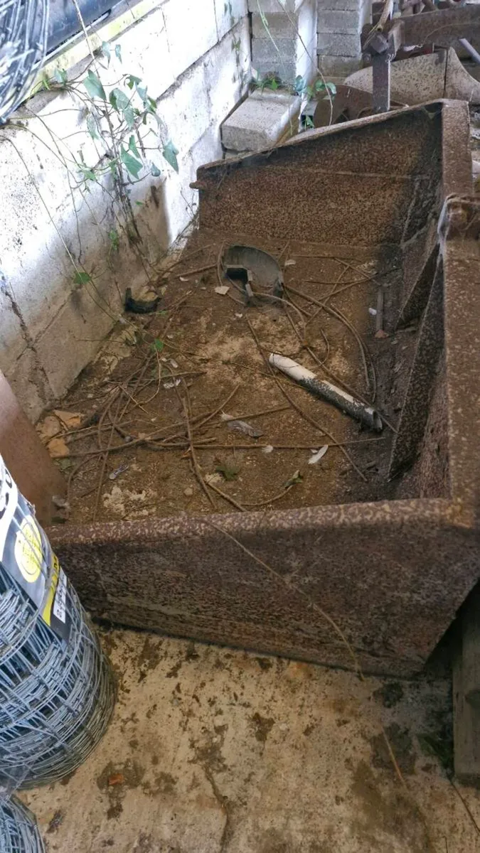 Massey Ferguson cab for sale.Transport box for sal - Image 1