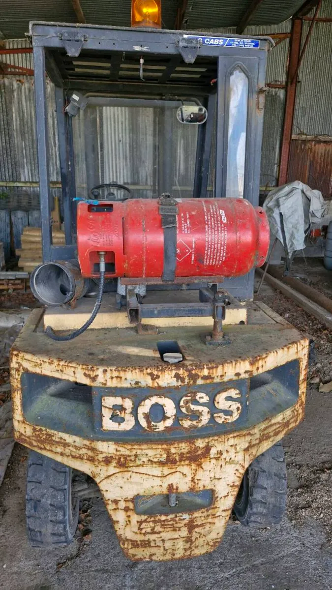 3 ton gas forklift for sale - Image 3