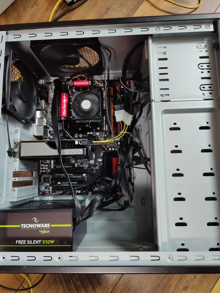 Custom Pc Amd A10-5800k/16gb Ram/gtx 650/250gb Ssd - Image 1