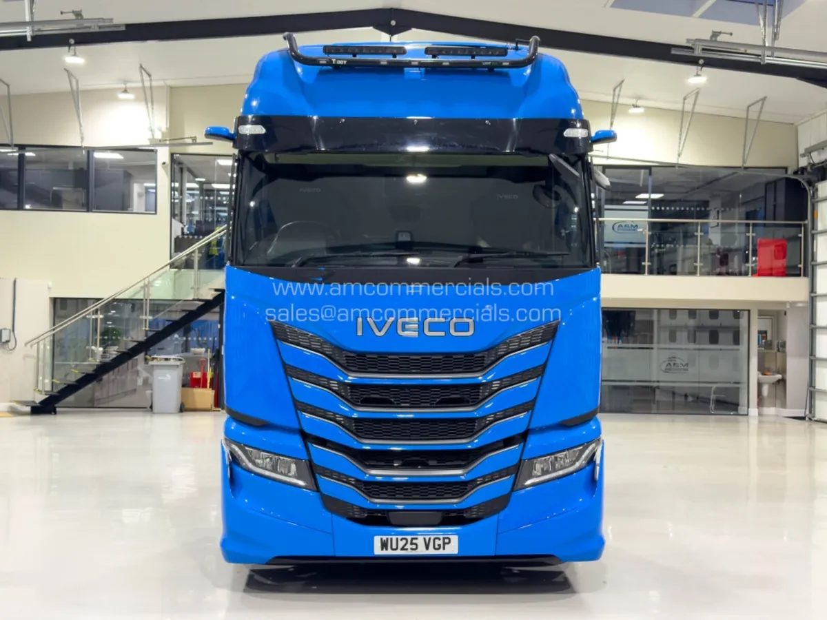 2025 IVECO S-WAY 580 - Image 2
