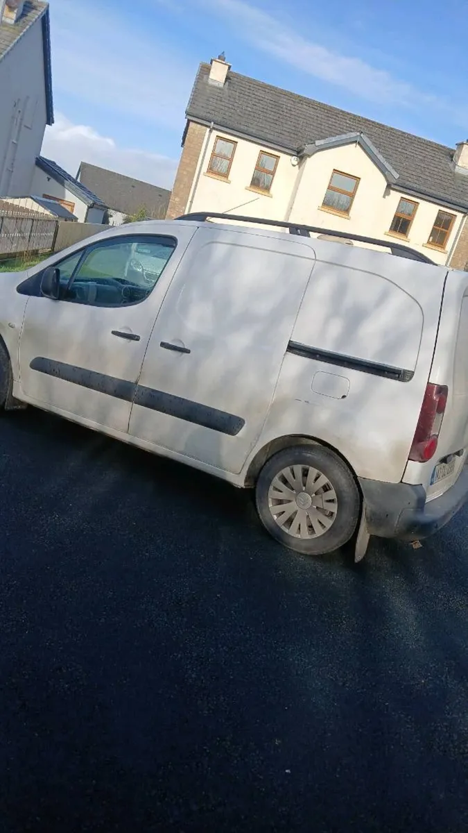 142 berlingo - Image 2