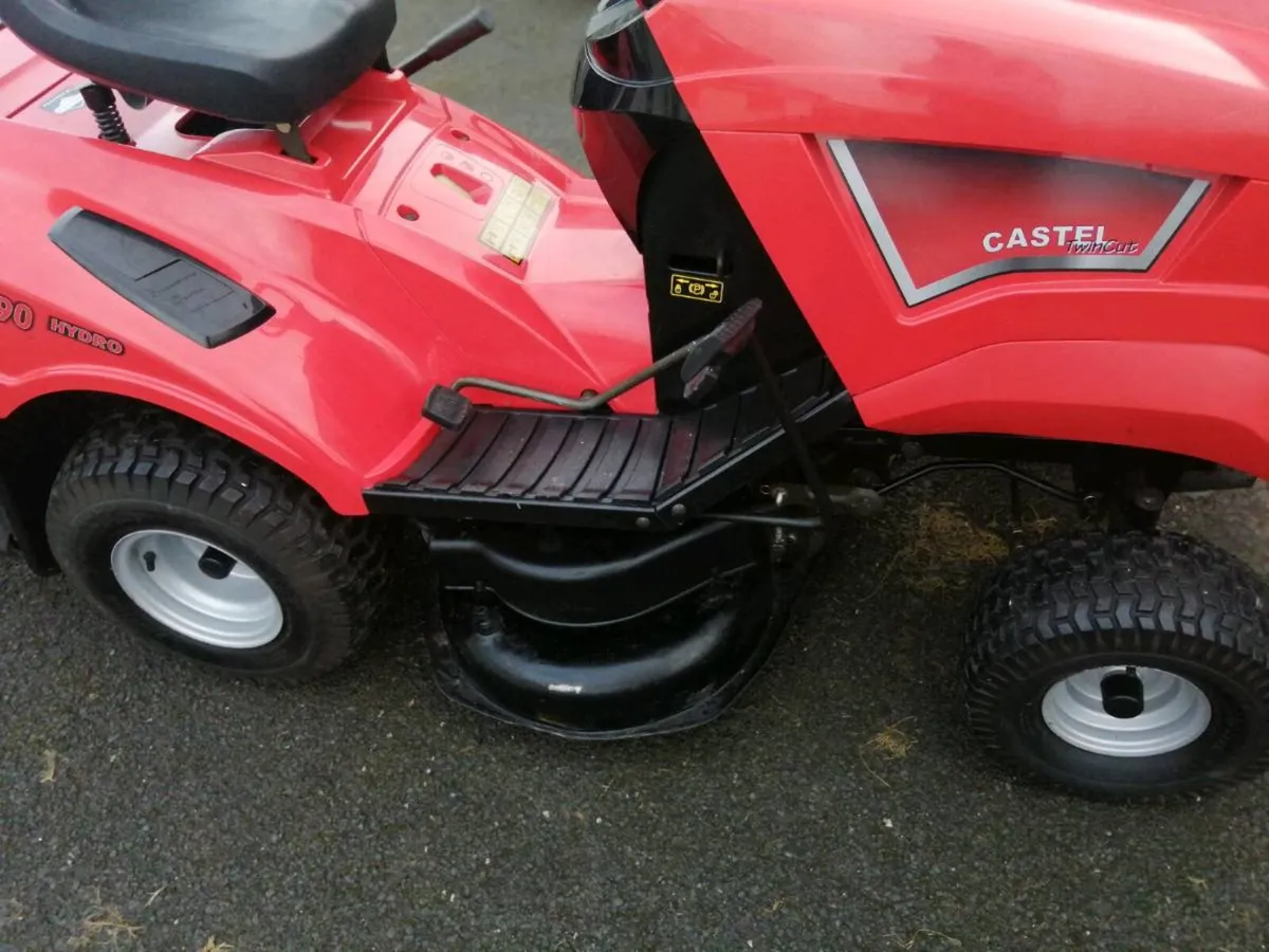 Castlegarden ride on lawnmower - Image 2