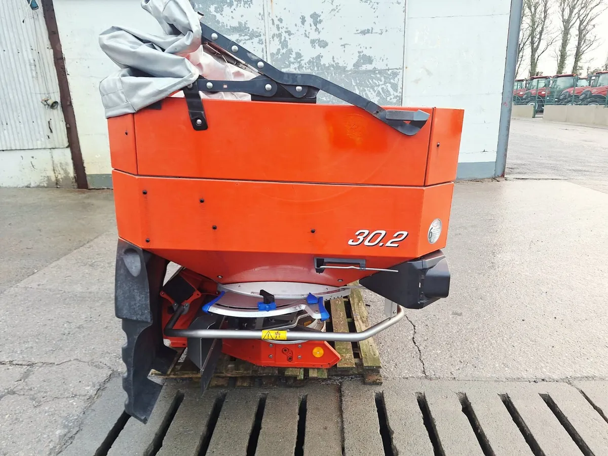 2021 Rauch Axis 30.2, Cover, 44 cwt (25413) - Image 2