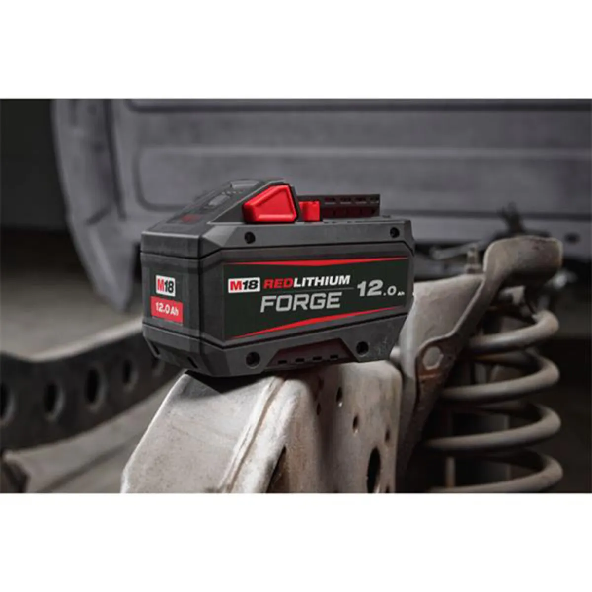 Milwaukee 12.0Ah FORGE Battery – 18V, Li-Ion - Image 3