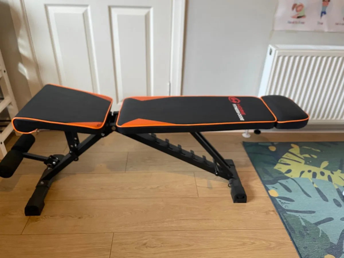 Foldable Weight Bench - Image 1