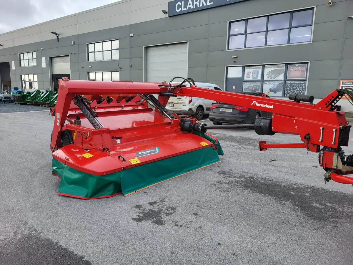 2019 Kverneland 4328 9ft Trailed Mower - Image 1