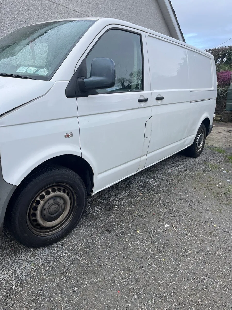 2011 VW transporter - Image 3