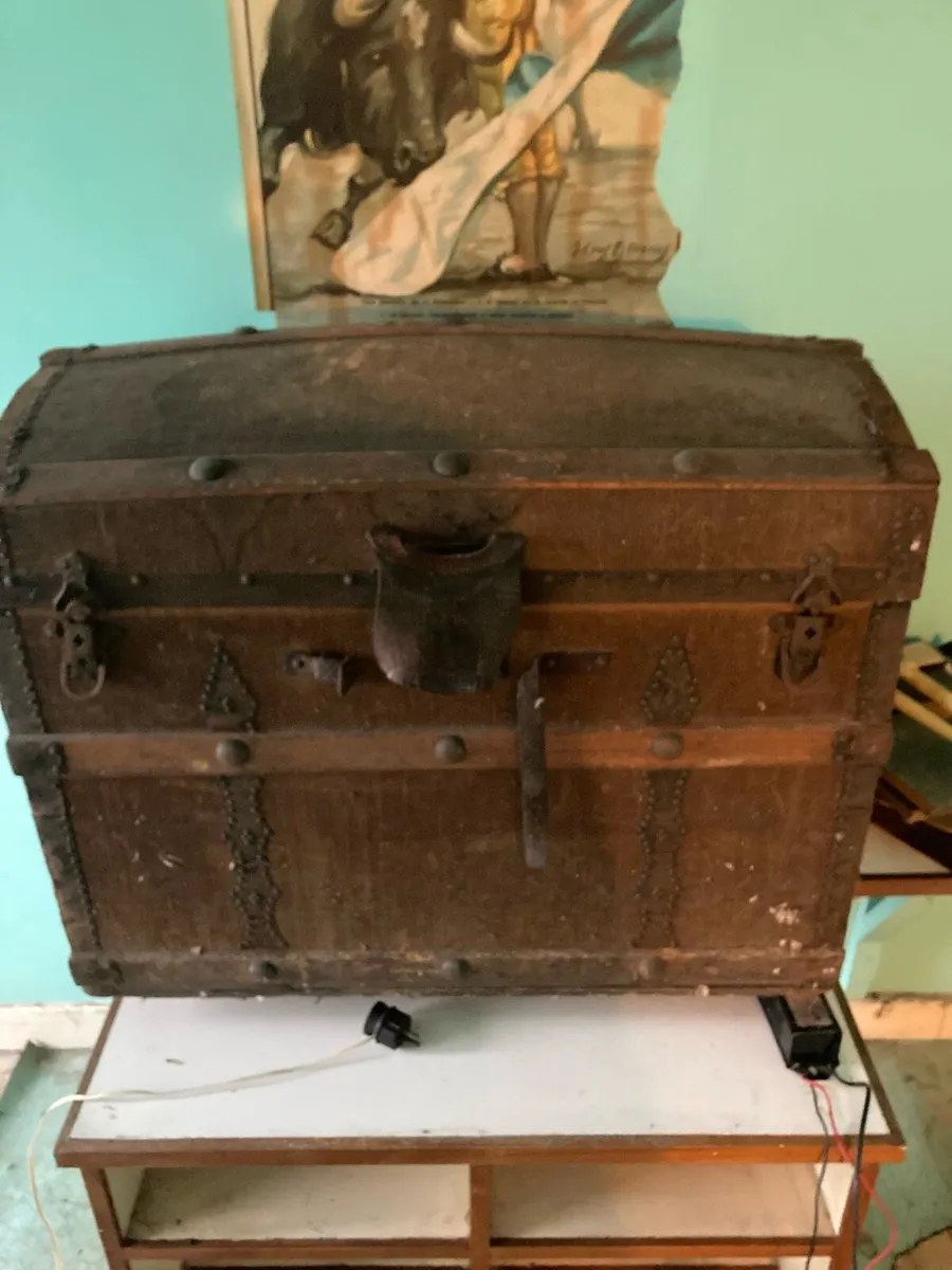 Old chest 1900s - Image 1