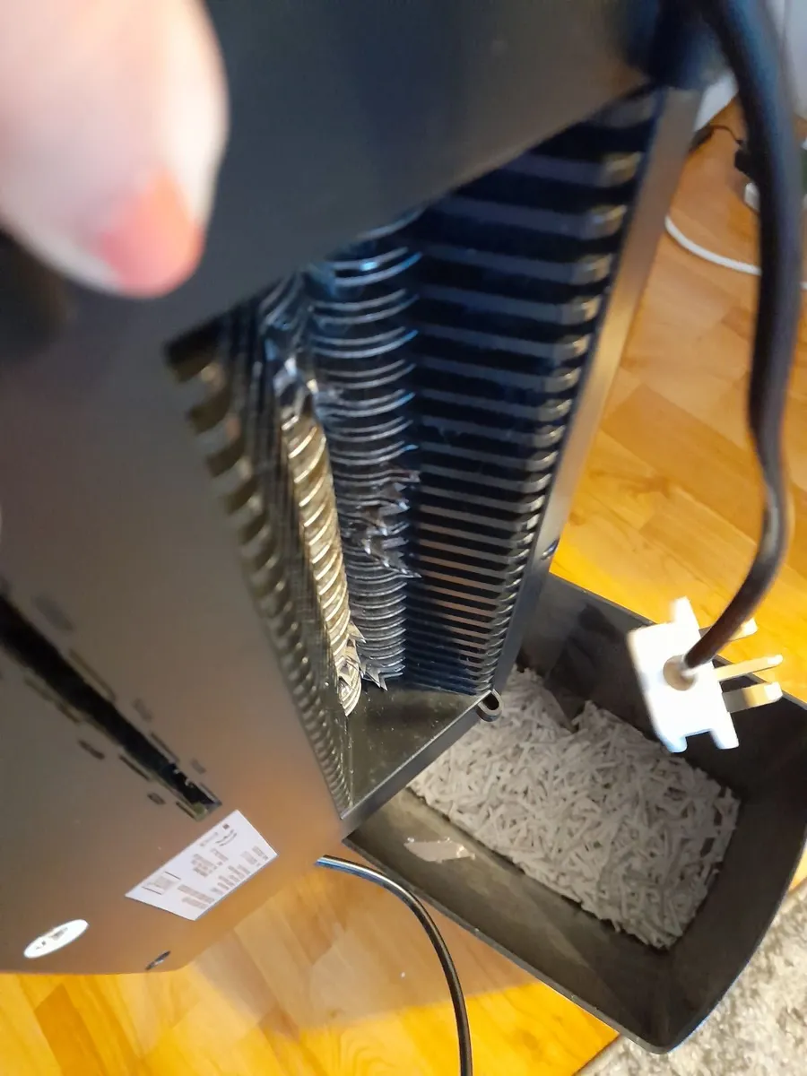 DIGITUS X7CD Paper Shredder - Image 2