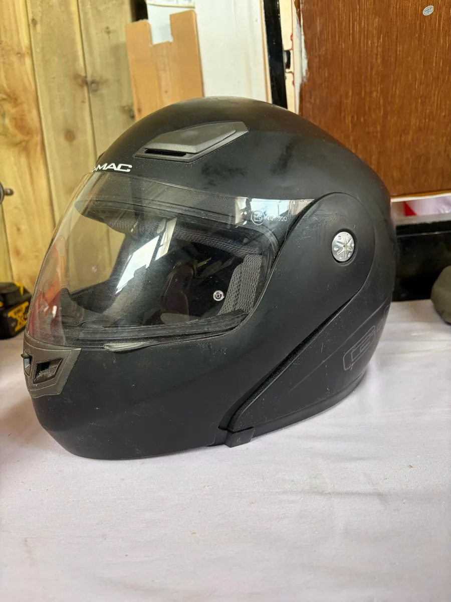 G-Mac motorbike helmet - Image 2