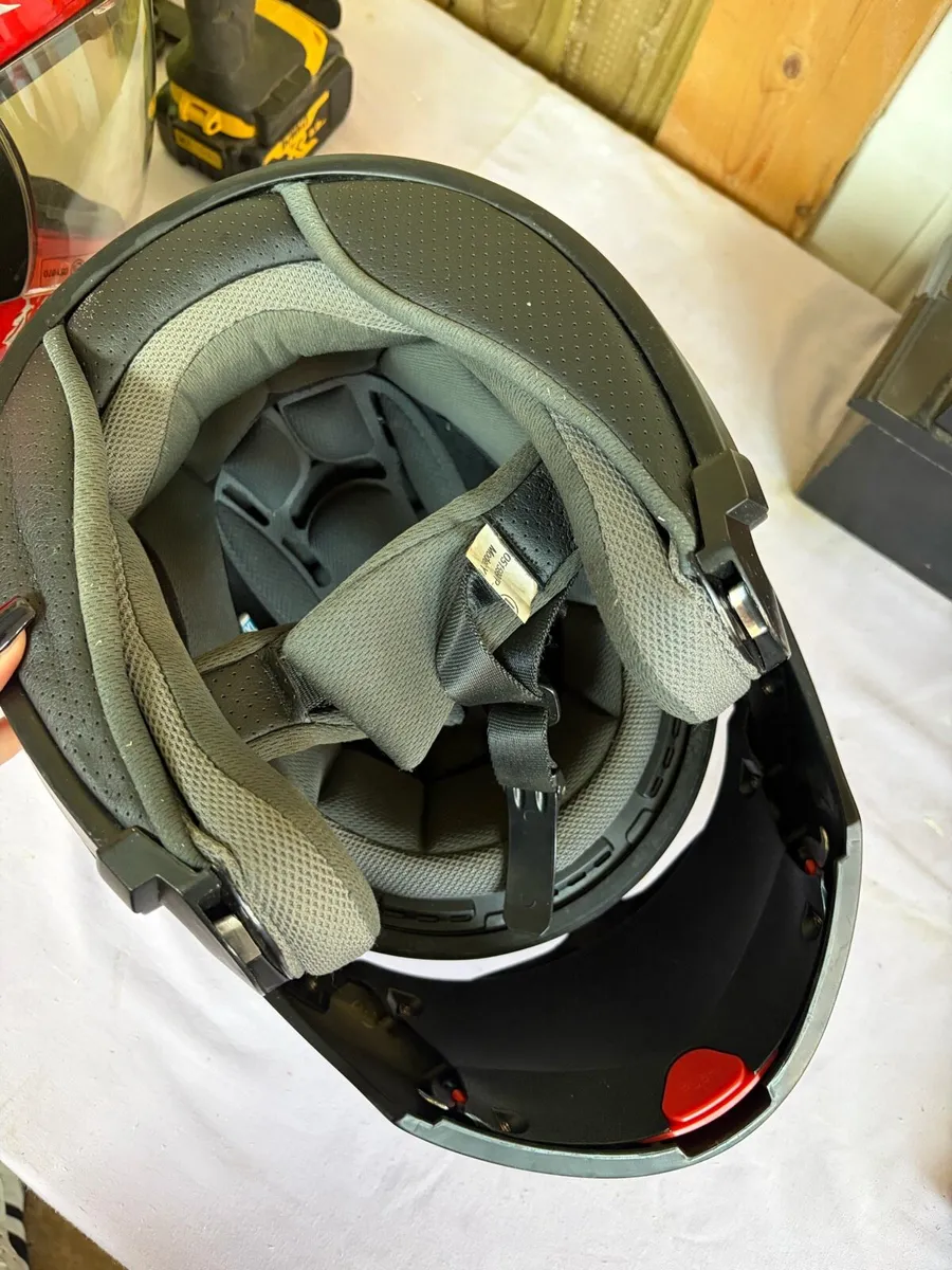 G-Mac motorbike helmet - Image 4