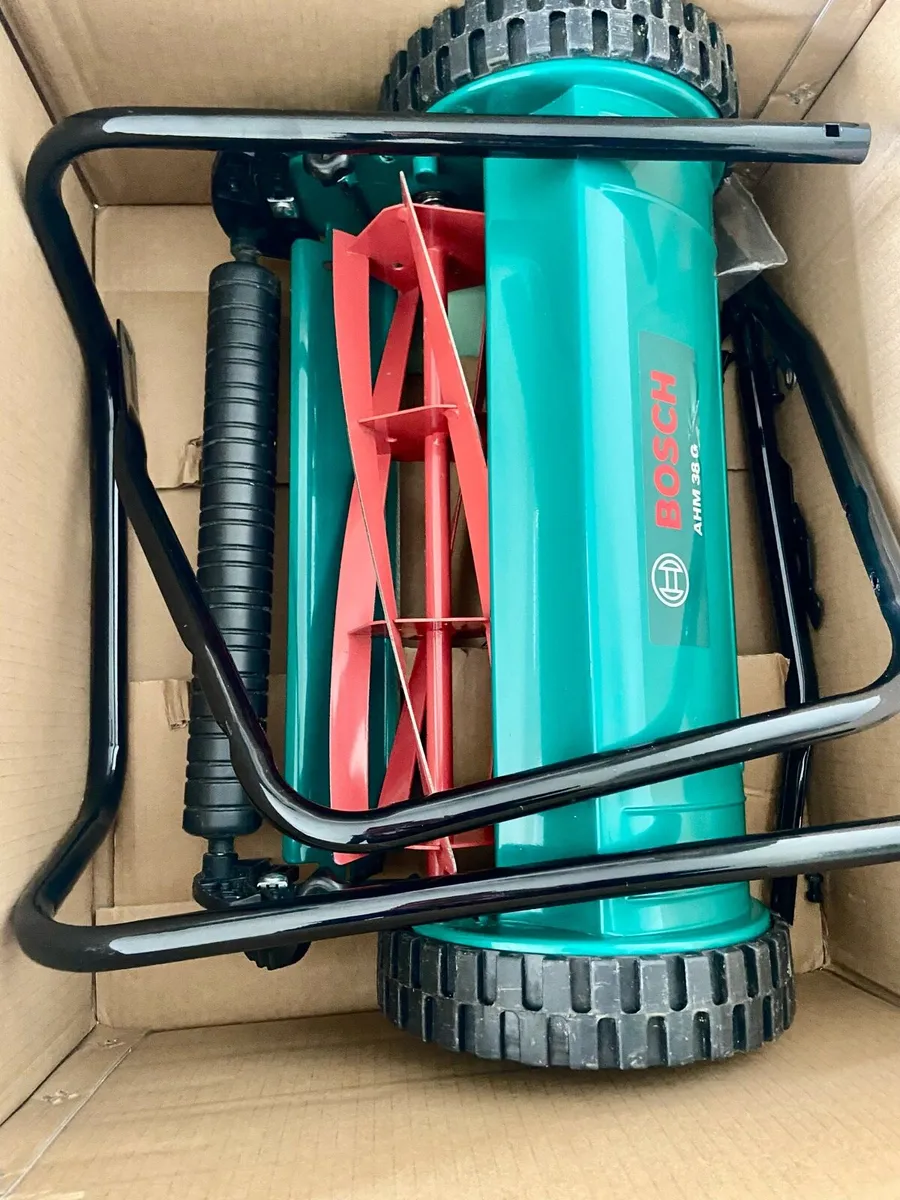 Bosch AHM 38 G Push Mower - Image 3