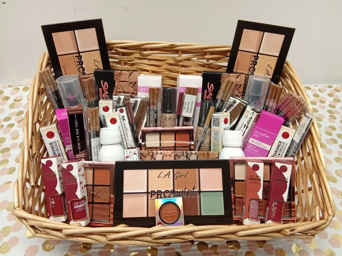 Online Auction Of Makeup And Cosmetics & More! - Image 3