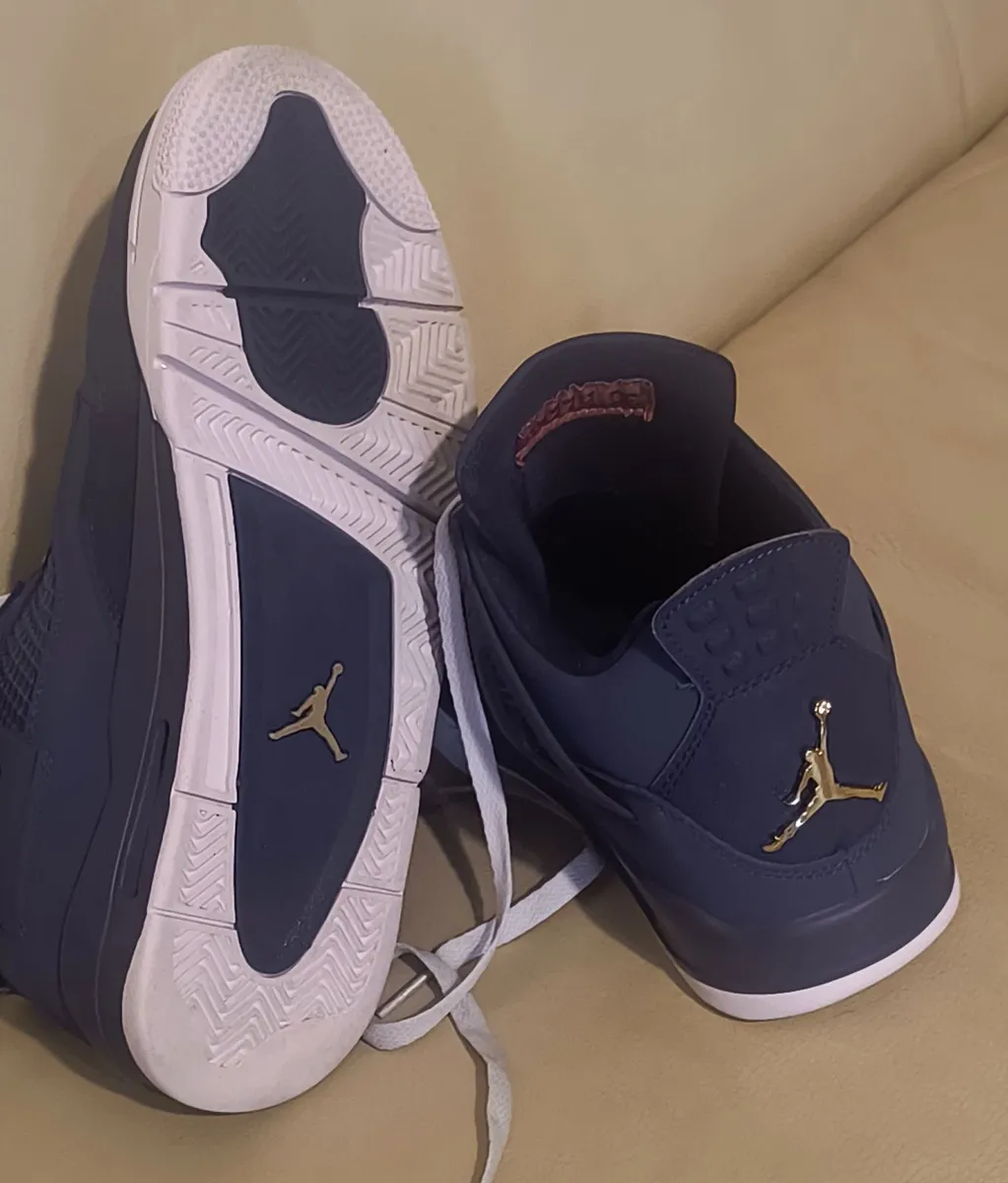 Air Jordan 4 'Howard Bison University PE' - Image 4