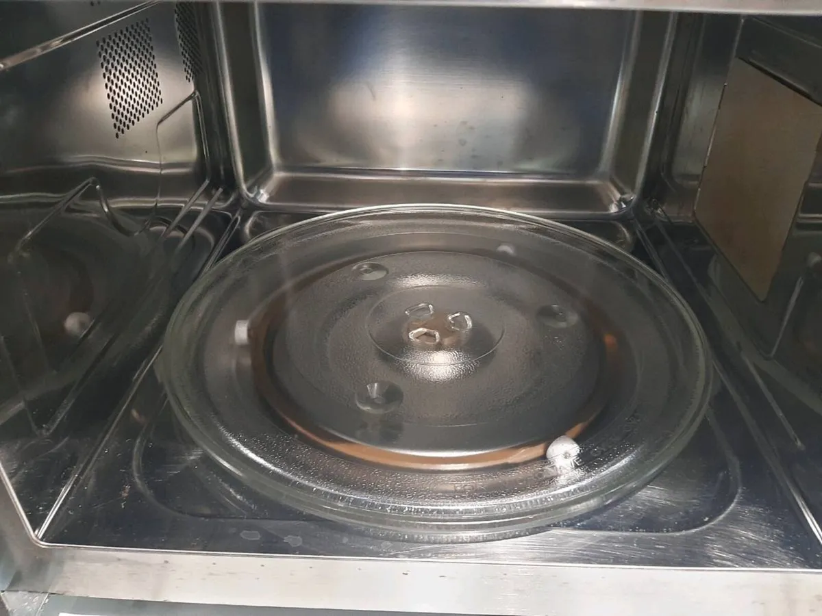 Very Large Brandt microwave - Image 3