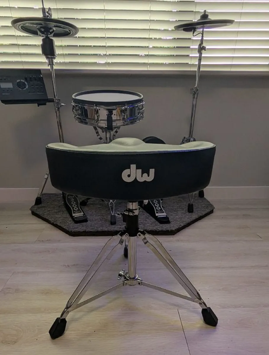 Electronic drums (Roland + Dw3000) - Image 4