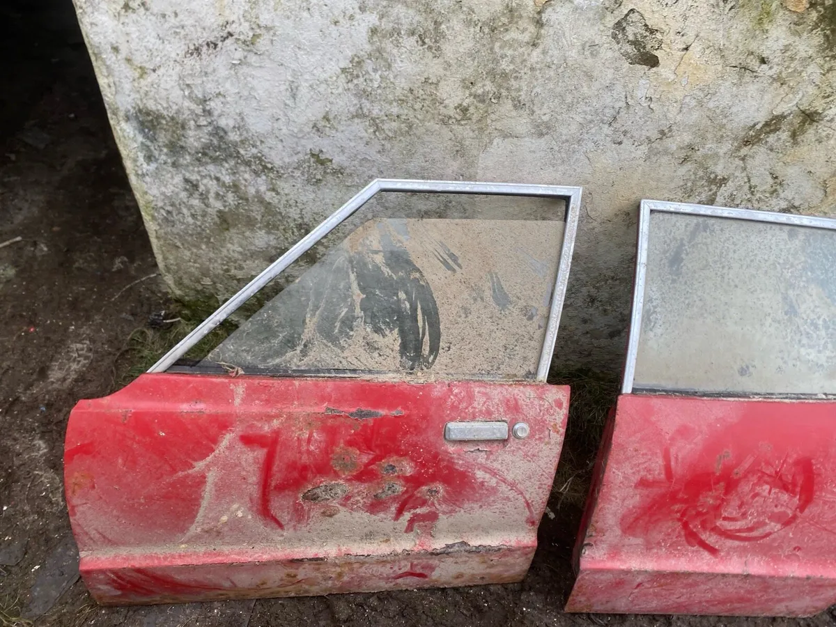 Ford cortina bits - Image 1