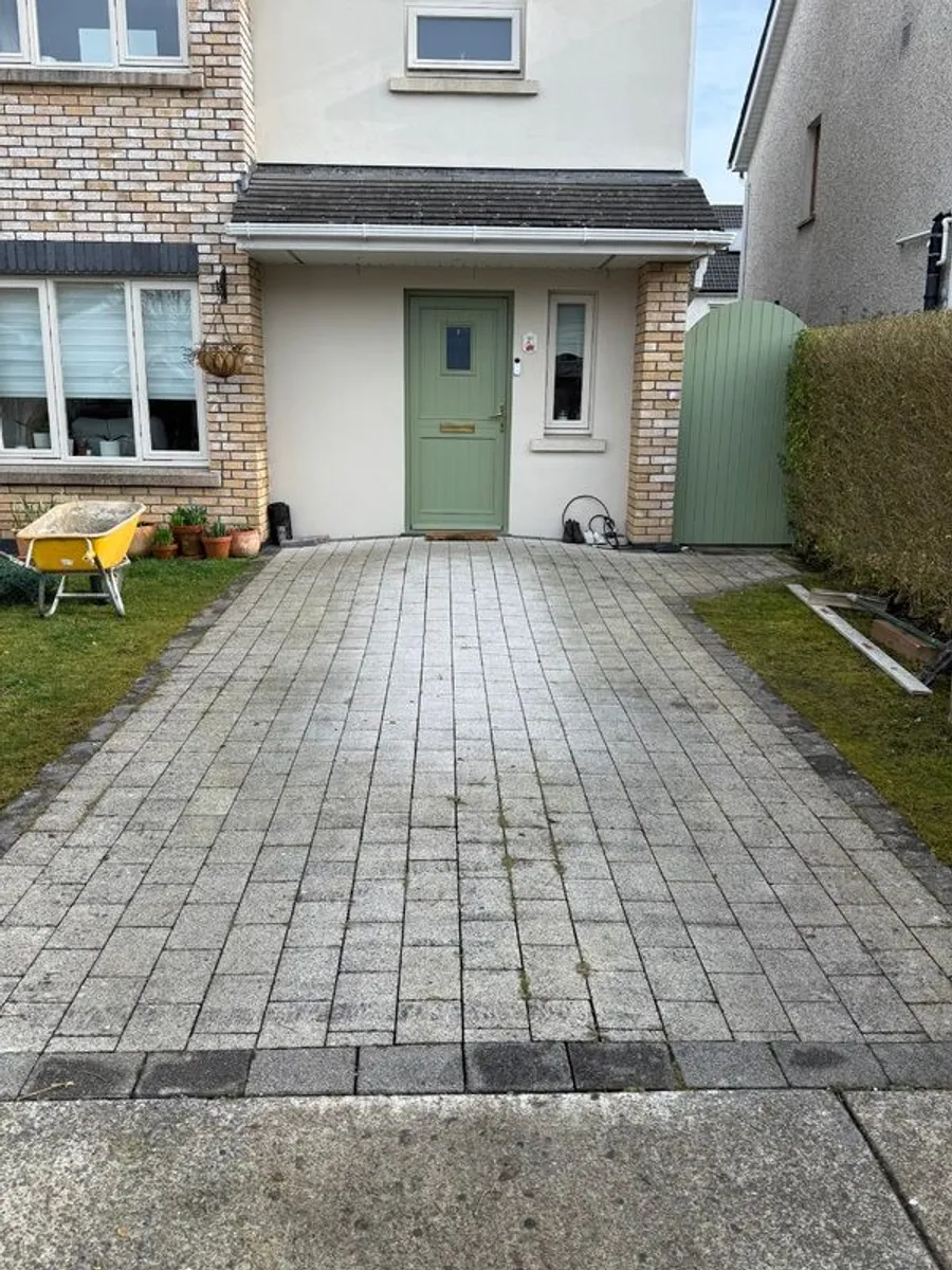 Paving brick for sale - Image 2