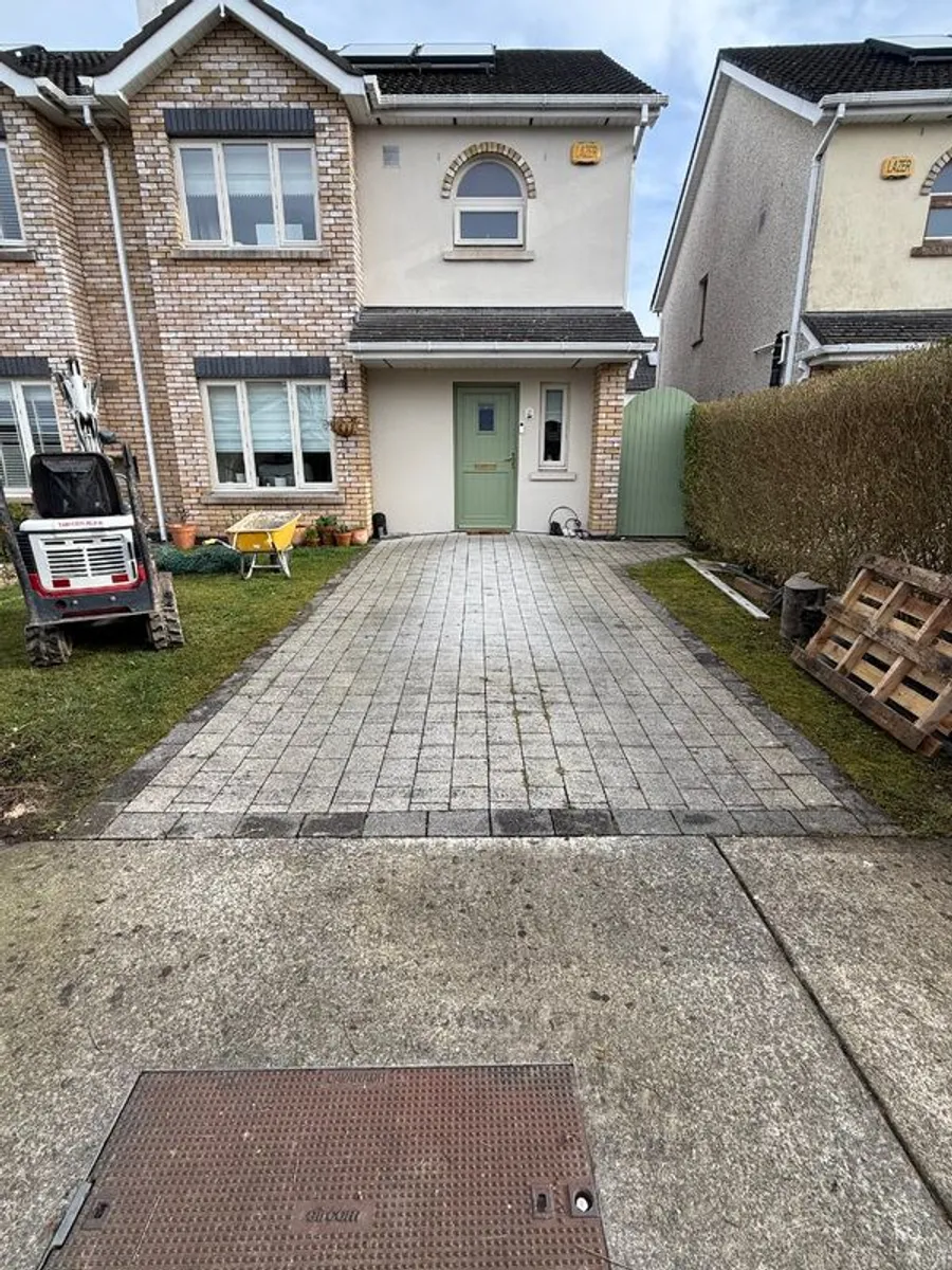 Paving brick for sale - Image 3