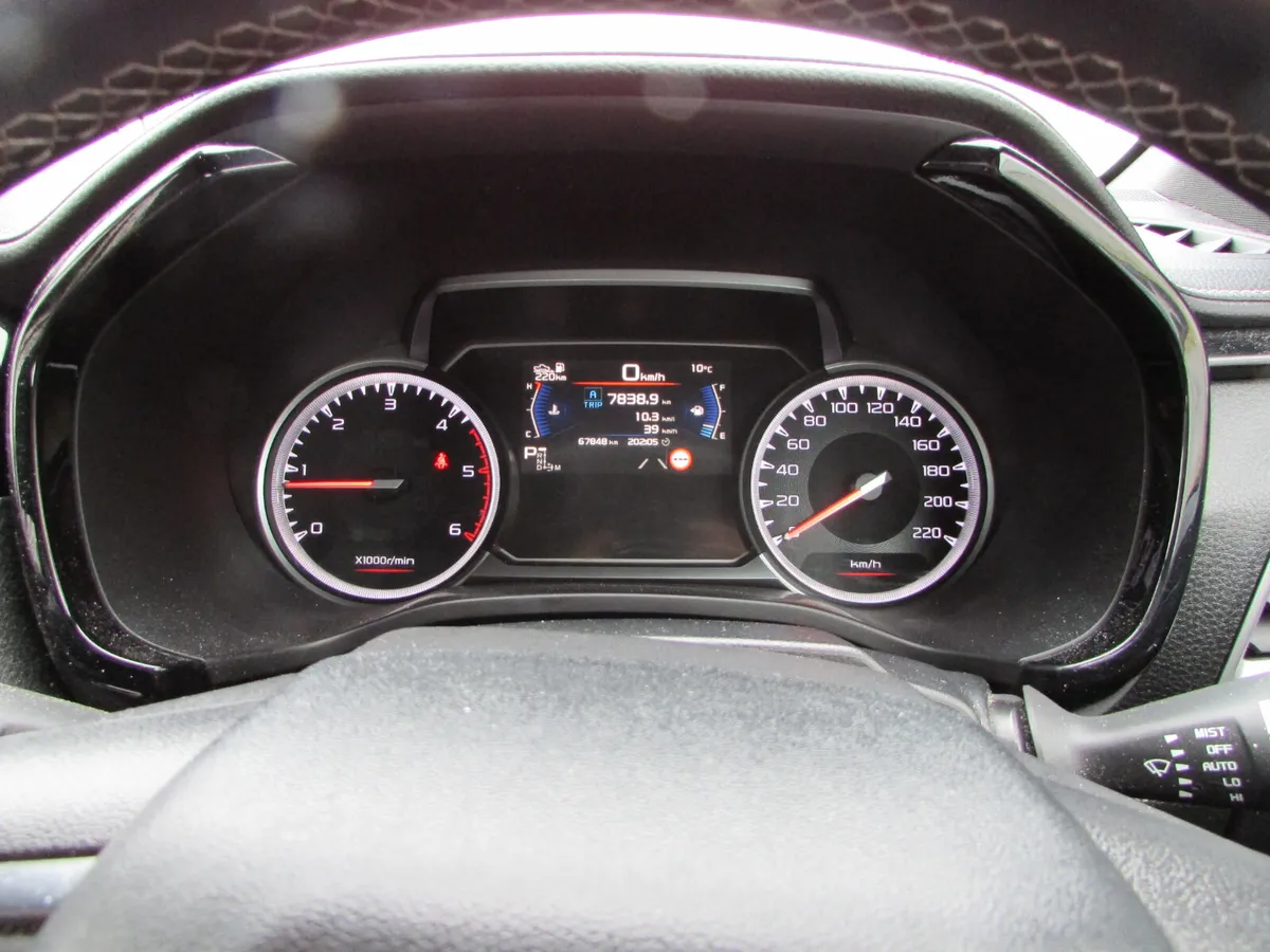 Isuzu Other 2023 Auto One Owner - Image 3