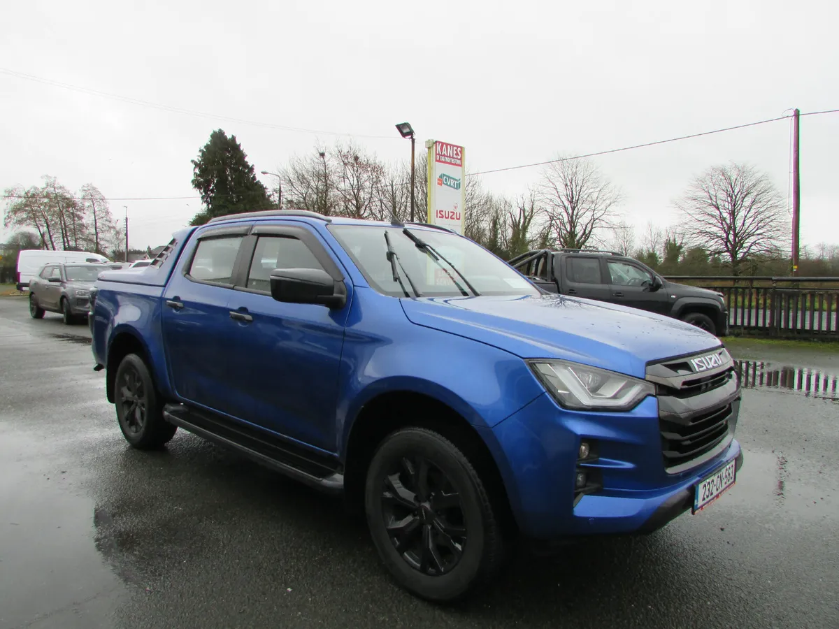 Isuzu Other 2023 Auto One Owner - Image 1