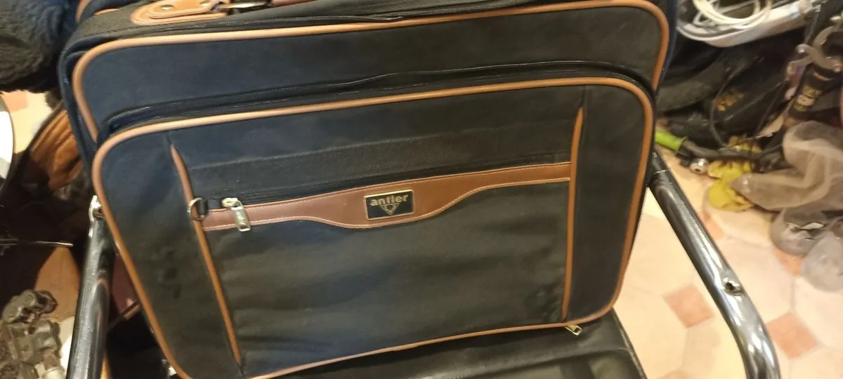 Antler Travelling Bag - Image 3