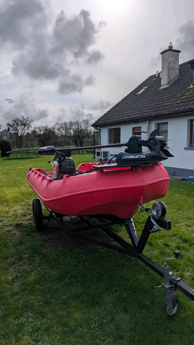 Whaly 435 with Yamaha 30hp - Image 3