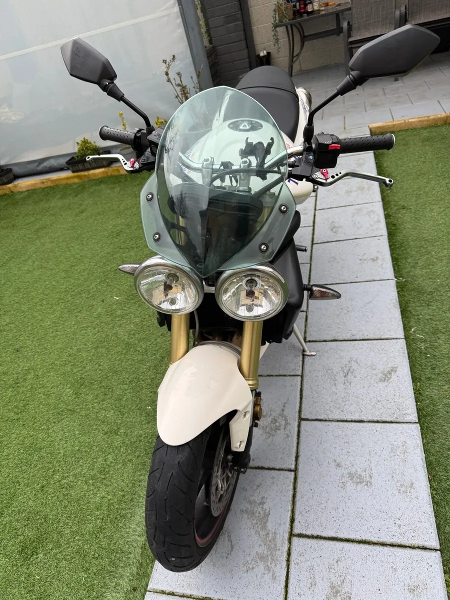Triumph Street Triple 675 - Image 4
