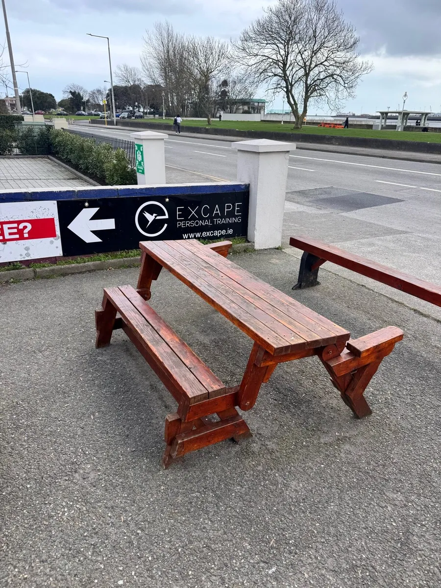 2 folding garden benches - Image 2