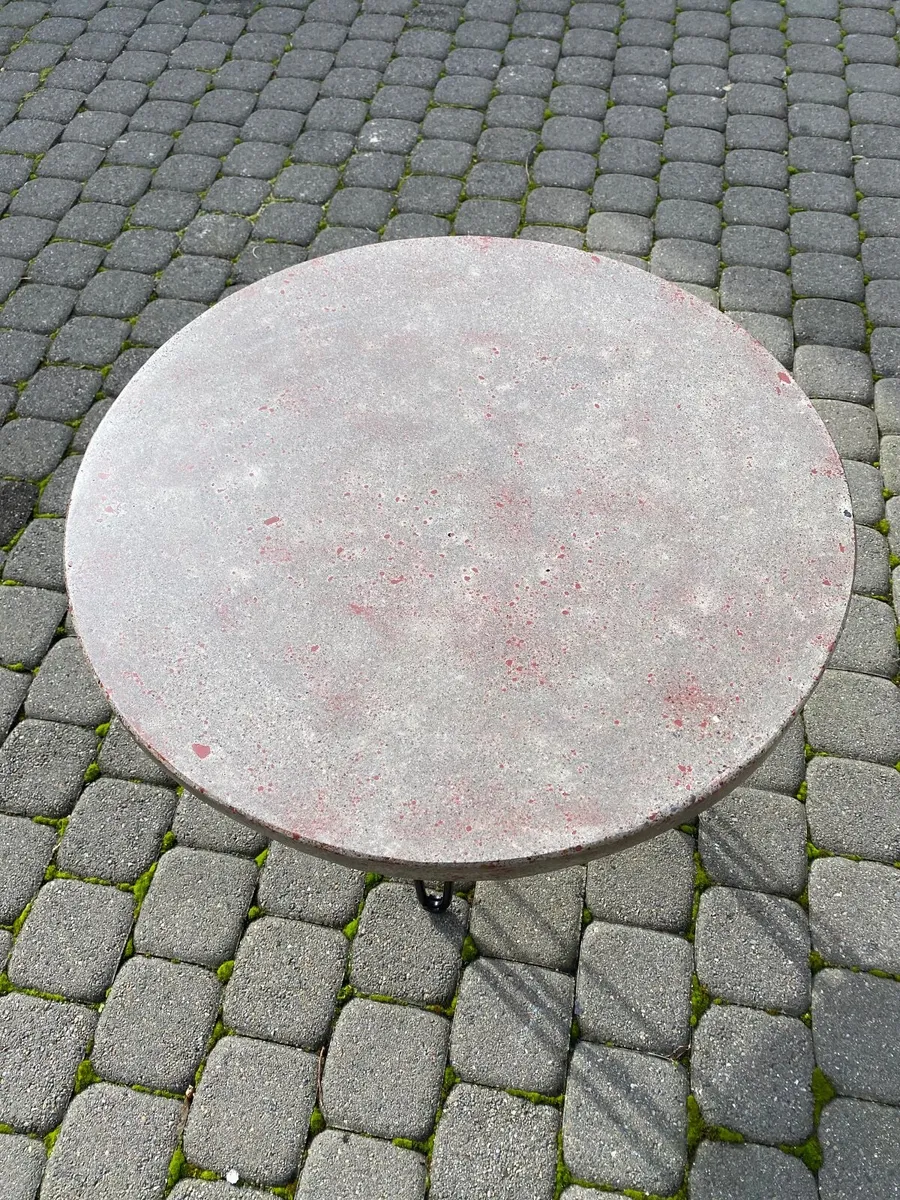 Concrete Table - Image 4