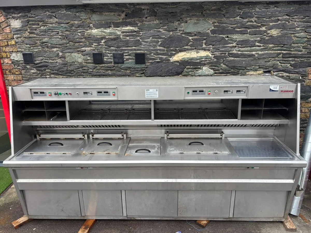 Florigo Commercial Frying Range with Extraction - Image 1