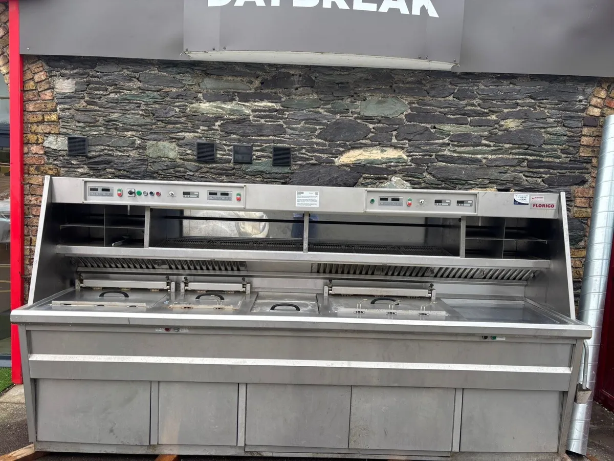 Florigo Commercial Frying Range with Extraction - Image 2