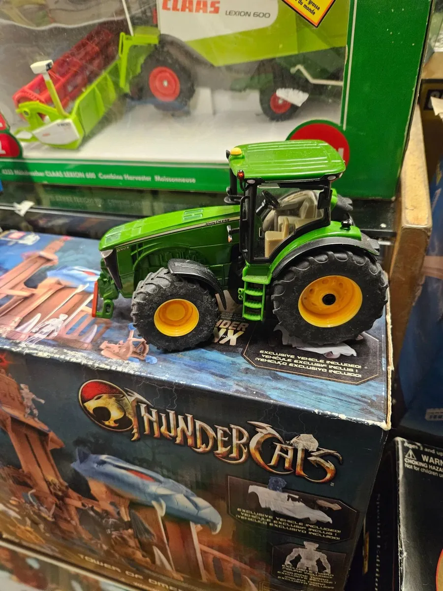 Britain's Siku John Deere Tractor - Image 1