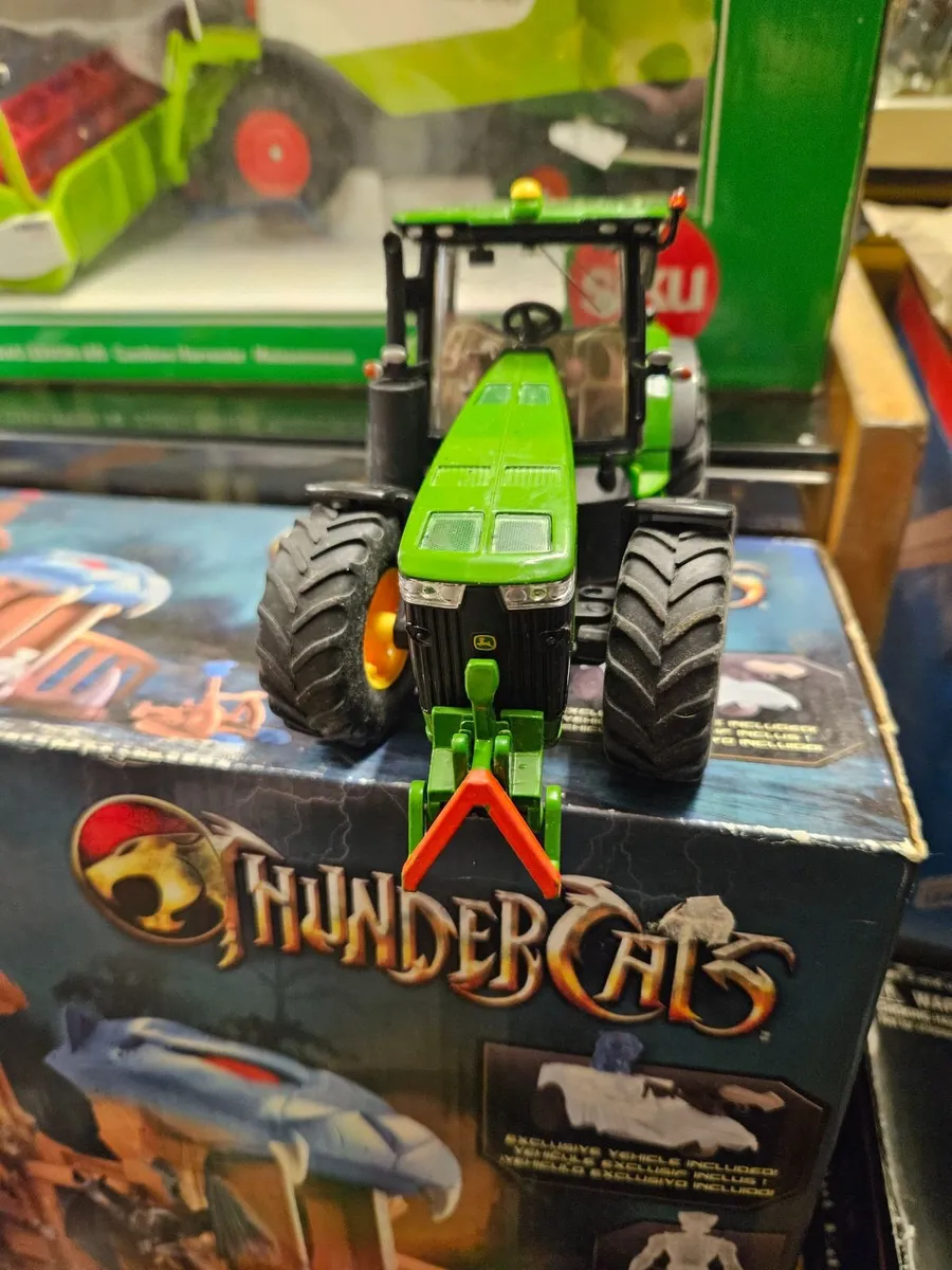 Britain's Siku John Deere Tractor - Image 2