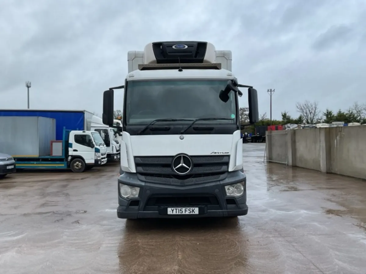 2015 Mercedes 1824 Antos 4x2 Fridge - Image 2