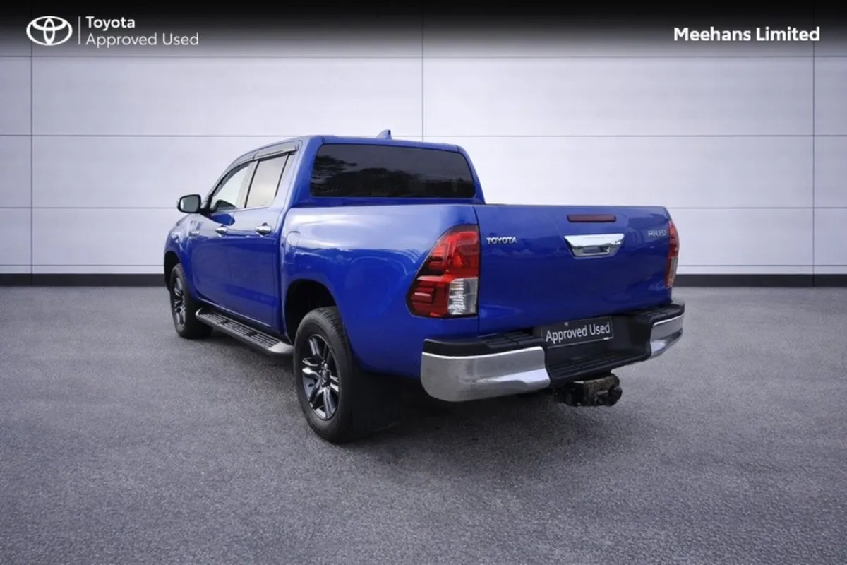 Toyota Hilux HILUX 2.8 SR5 D/CAB AUTO - Image 2