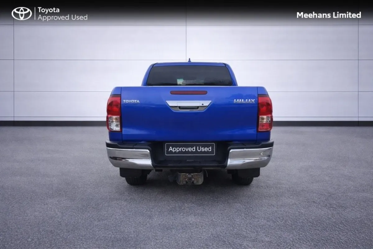 Toyota Hilux HILUX 2.8 SR5 D/CAB AUTO - Image 4