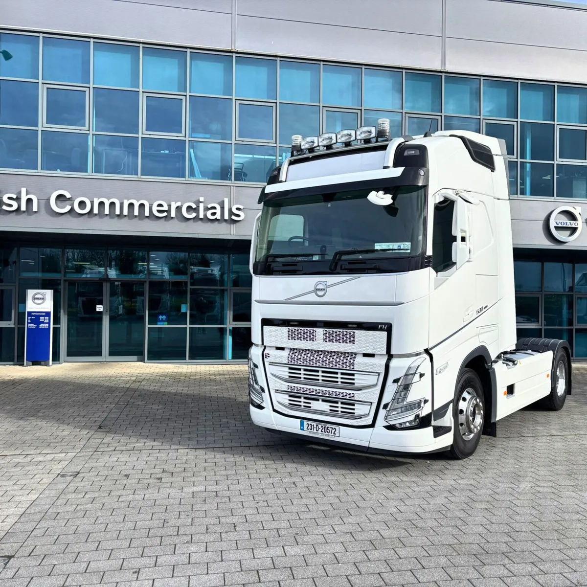 Volvo FH500 Low Mileage - Image 1