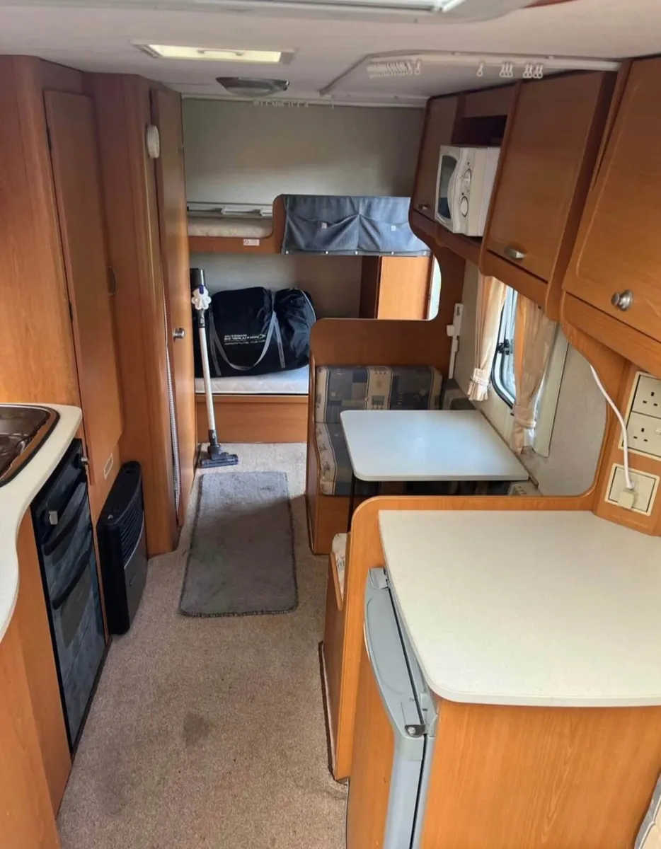 09 Bailey 6/7 berth with Air Awning - Image 4