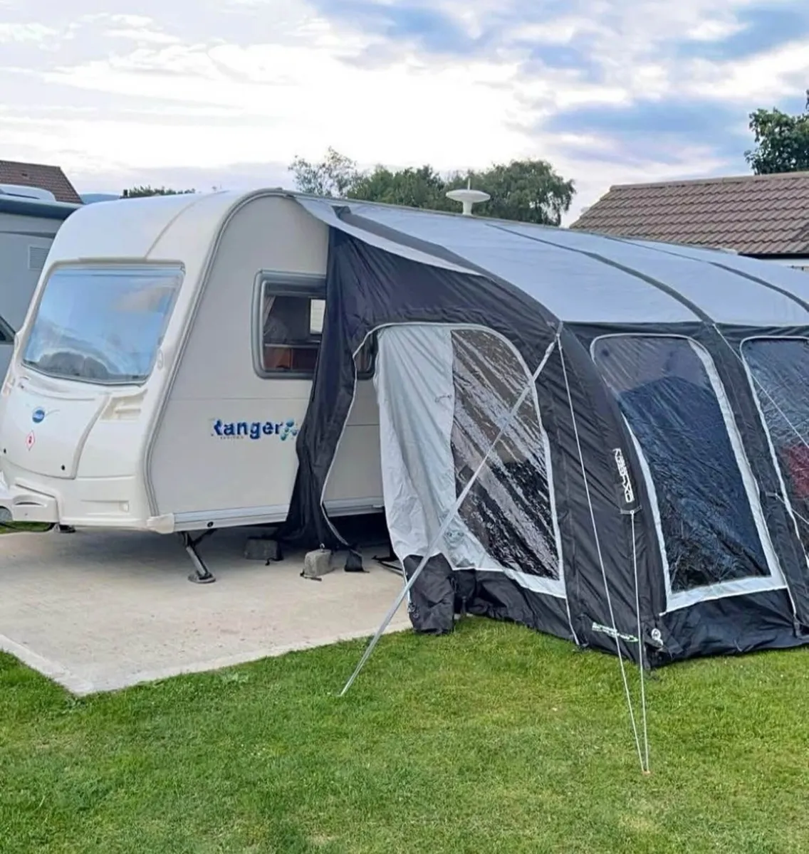 09 Bailey 6/7 berth with Air Awning - Image 1