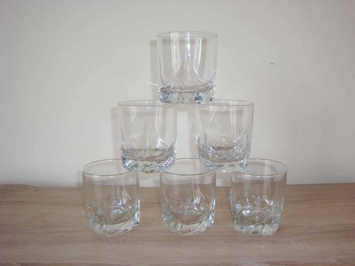 6 water glasses - Image 3