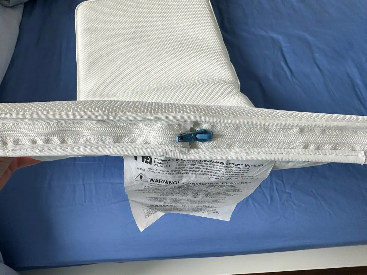 Mothercare cot matters washable cover - Image 3