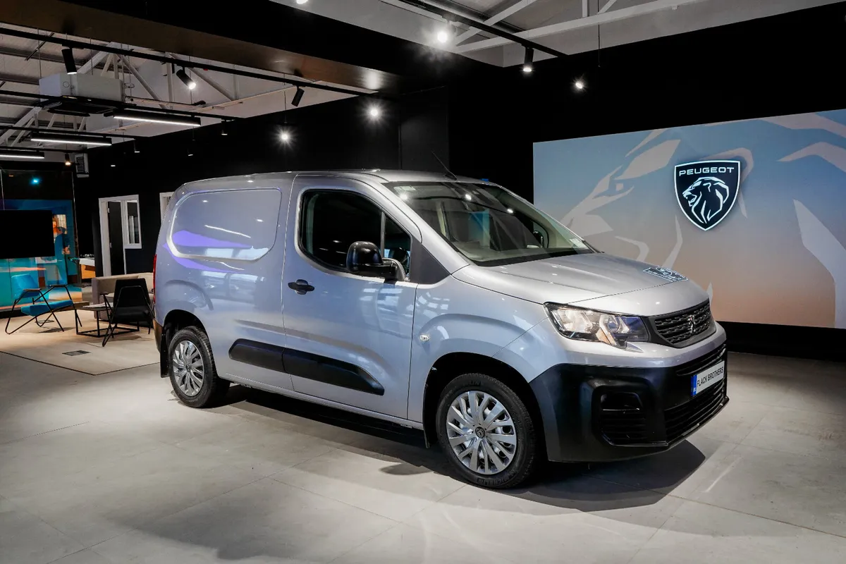 2023 Peugeot Partner Professional Plus 1.5 BlueHDi - Image 2