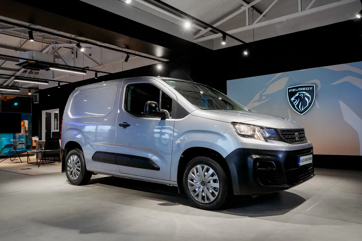 2023 Peugeot Partner Professional Plus 1.5 BlueHDi - Image 1
