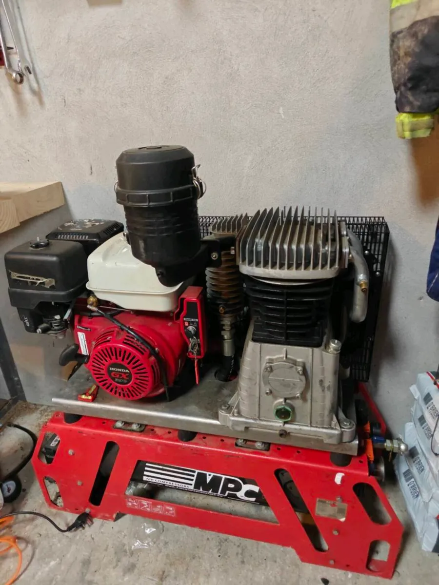 Eolo 130 compressor Honda engine - Image 3