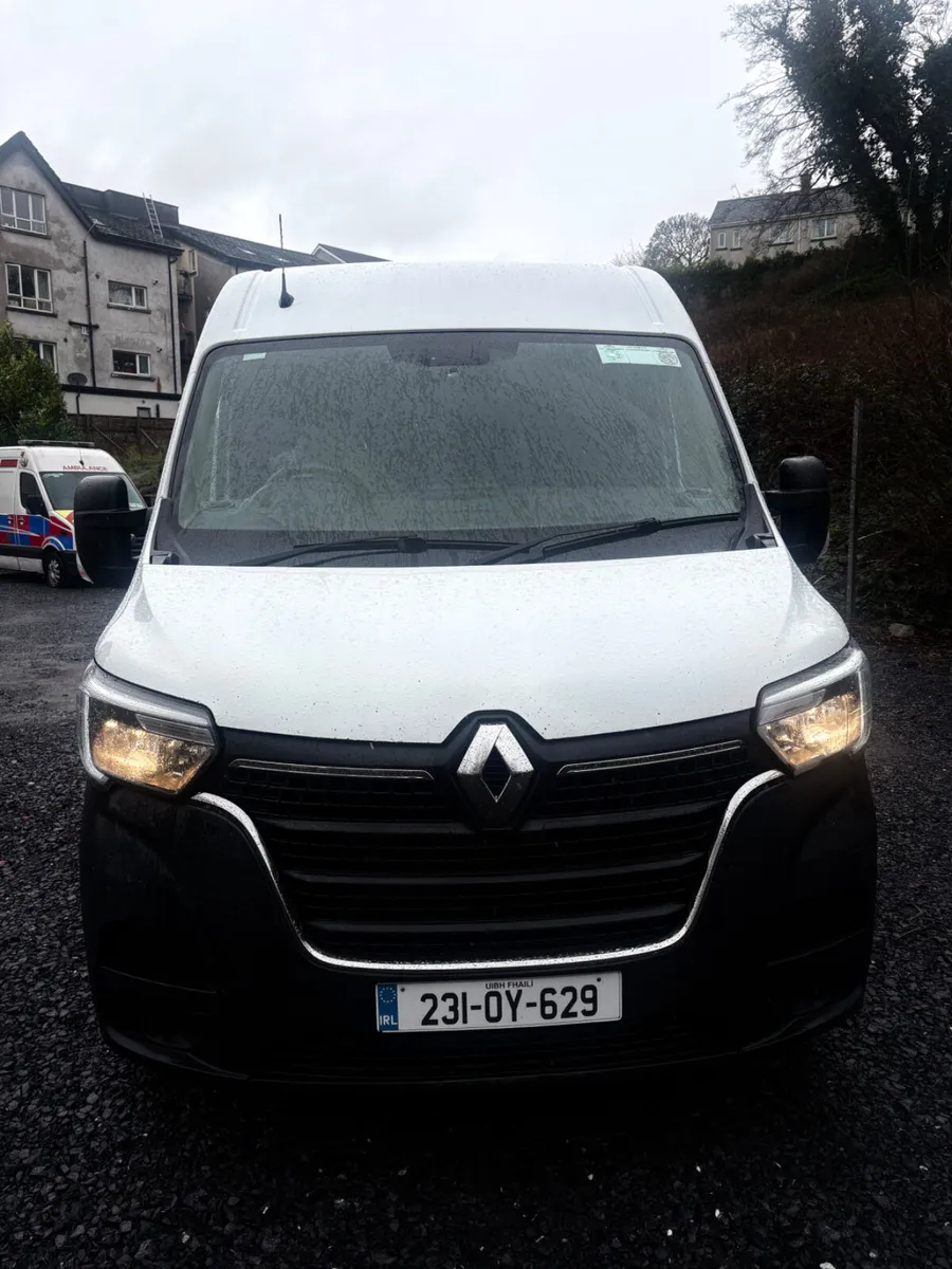Renault Master 2023 35 (135bhp) business - Image 2