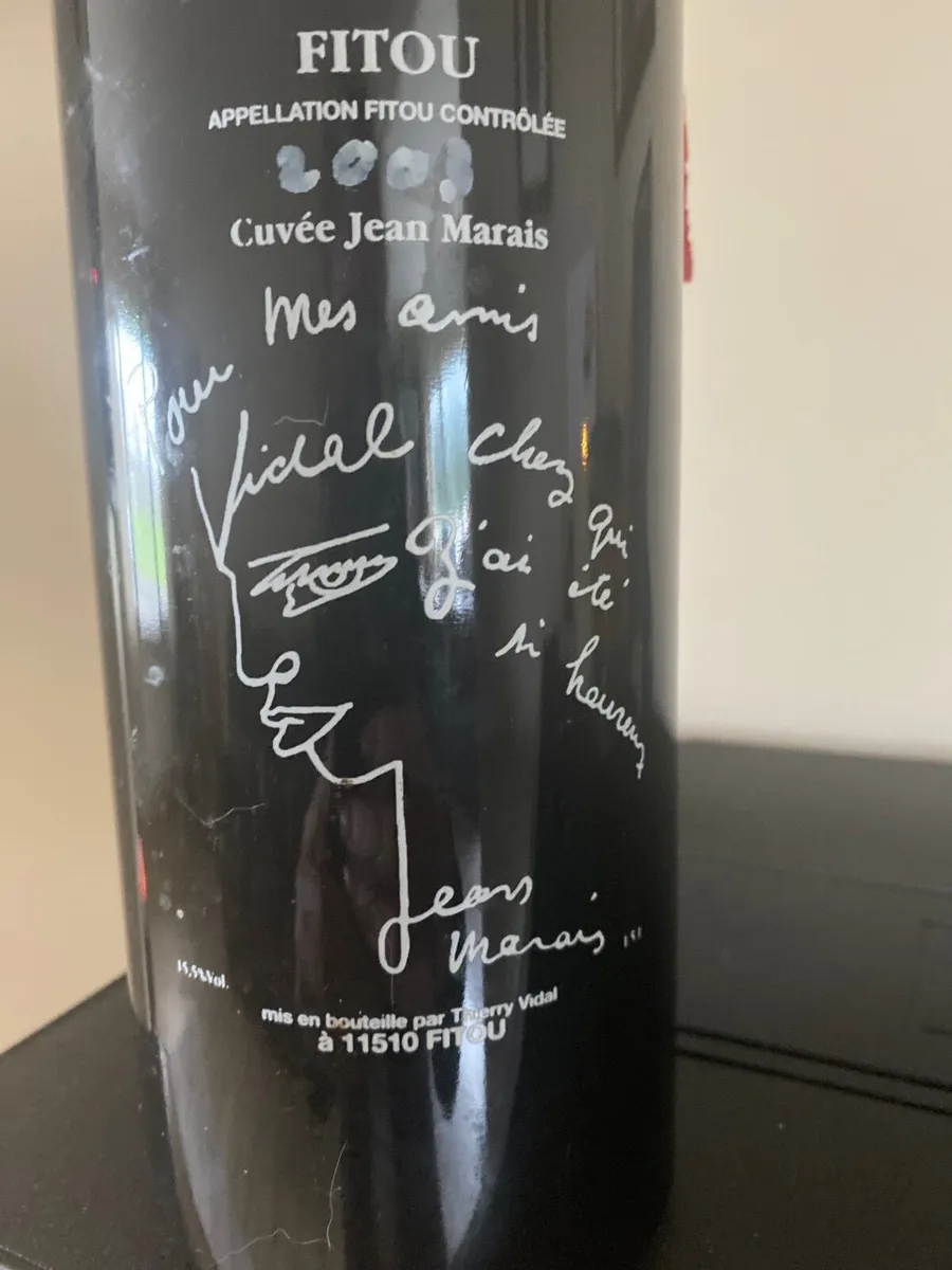 Magnum (1.5L) 	•	Glass-printed Jean Marais artwork - Image 2