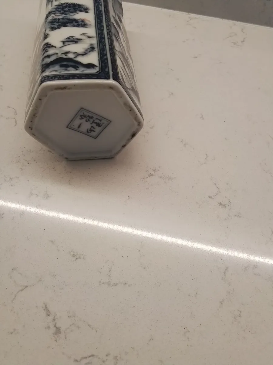 Small vintage vase - Image 2