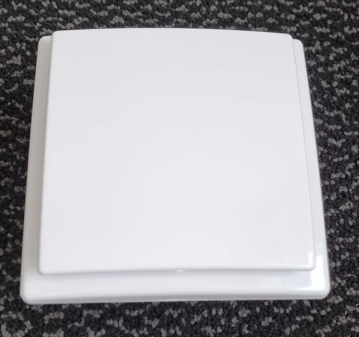 Bathroom Extractor Fan with LED Light - Image 2